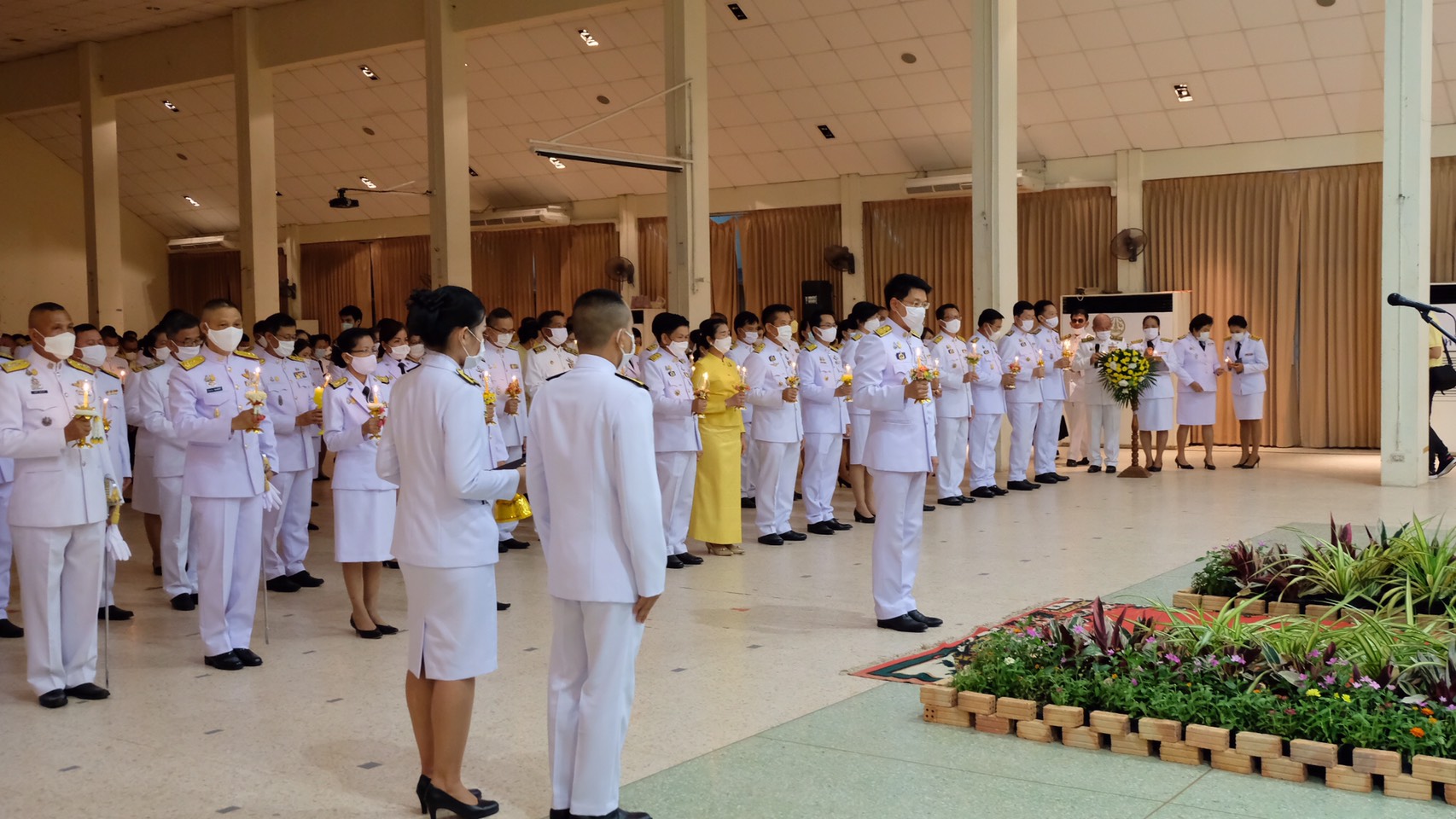 28 ม.ค. 2563 พช.นครพนม ร่วมพิธีถวายเครื่องราชสักการะและวางพานพุ่ม และพิธีจุดเทียนถวายพระพรชัยมงคล เนื่องในโอกาสวันเฉลิมพระชนมพรรษาพระบาทสมเด็จพระเจ้าอยู่หัว 28 กรกฎาคม 2563