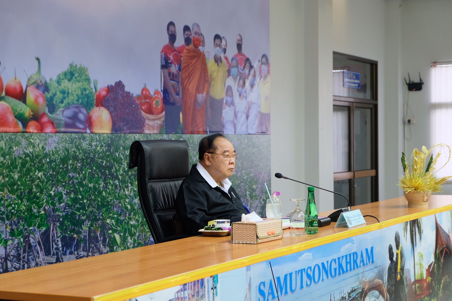 9 ต.ค. 2563 พช.นครพนม ร่วมประชุมชี้แจงดำเนินการแก้ไขปัญหาความยากจนและความเหลื่อมล้ำในระดับพื้นที่ โดยใช้ระบบบริหารจัดการข้อมูลการพัฒนาคนแบบชี้เป้า