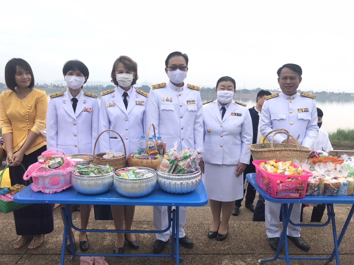 13 ต.ค. 2563 พช.นครพนม ร่วมพิธีบำเพ็ญกุศลและพิธีน้อมรำลึกในวันคล้ายวันสวรรคตพระบาทสมเด็จพระบรมชนกาธิเบศร มหาภูมิพลอดุลยเดชมหาราช บรมนาถบพิตร 13 ตุลาคม