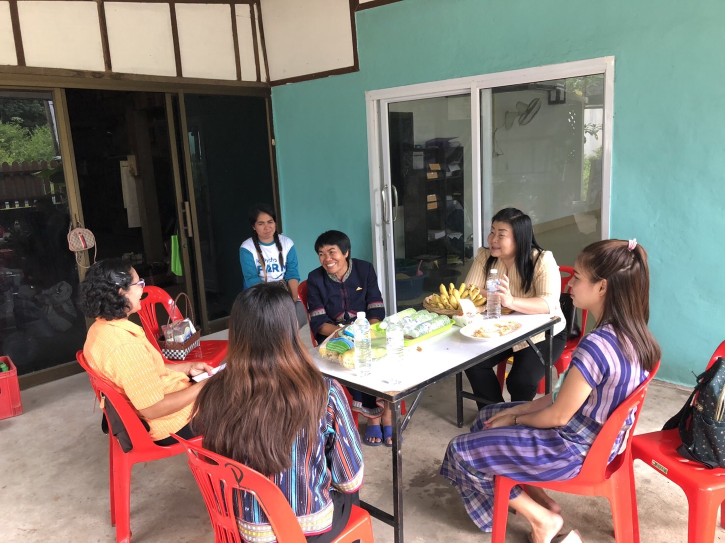 3 พ.ย. 2563 พช.นครพนม ติดตาม สนับสนุนการดำเนินงานกลุ่มผู้ผลิต ผู้ประกอบการ OTOP ในพื้นที่อำเภอนาแก และอำเภอธาตุพนม จังหวัดนครพนม