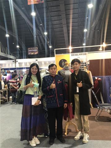 พช.นครพนม ร่วมจัดเเสดงเเละจำหน่ายผลิตภัณฑ์ OTOP ในงาน OTOP City 2020