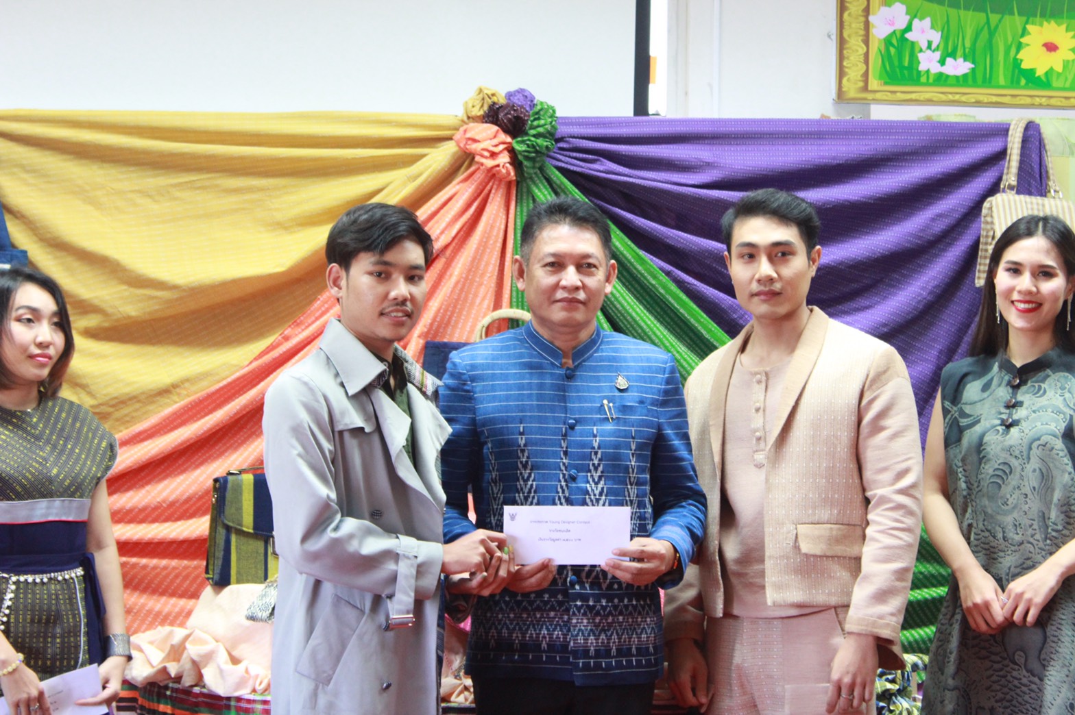พช.นครพนม จัดประกวด “CDD Young Designer Contest”