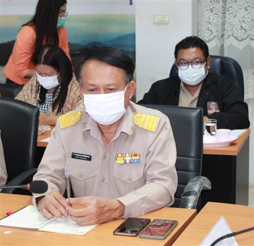 พช.นครพนม ประชุมซักซ้อมความเข้าใจการดำเนินงานโครงการพัฒนาพื้นที่ต้นแบบการพัฒนาคุณภาพชีวิตตามหลักทฤษฎีใหม่ ประยุกต์สู่ “โคก หนอง นา โมเดล”
