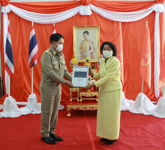 พช.นครพนม จัดพิธีถวายพระพรชัยมงคล สมเด็จพระเจ้าลูกเธอ เจ้าฟ้าสิริวัณณวรี นารีรัตนราชกัญญา เนื่องในโอกาสวันคล้ายวันประสูติ 8 มกราคม 2564 และพิธีมอบลายผ้า “ผ้ามัดหมี่ลายขอเจ้าฟ้าสิริวัณณวรีฯ” เพื่อสืบสาน อนุรักษ์ศิลป์ผ้าถิ่นไทย