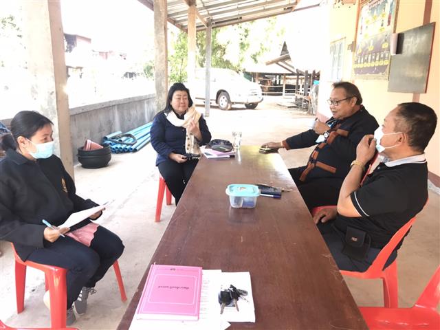 สำนักงานพัฒนาชุมชนจังหวัดนครพนม ลงพื้นติดตาม สนับสนุนการออกแบบผังโครงการพัฒนาพื้นที่ต้นแบบการพัฒนาคุณภาพชีวิตตามหลักทฤษฎีใหม่ ประยุกต์สู่ “โคก หนอง นา โมเดล” ตำบลมหาชัย
