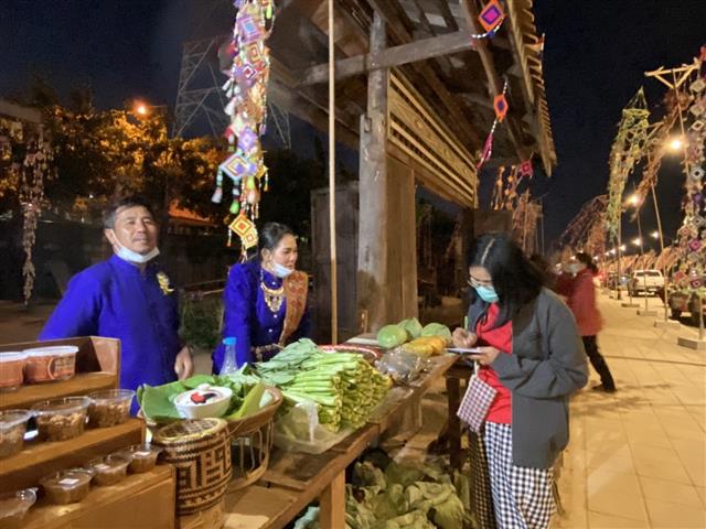 พช.นครพนม เชิญร่วม ชม ช็อป ชิม สินค้า OTOP ในงาน ”รวมชนเผ่าไทนคร 8 ชนเผ่า 2 เชื้อชาติ” และจำหน่ายผลิตภัณฑ์ชุมชน/OTOP จังหวัดนครพนม