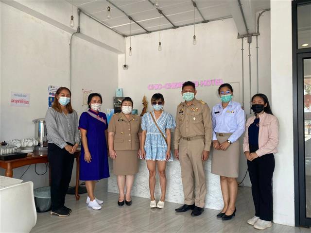 ?พช.นครพนม ร่วมมือกับบริษัทประชารัฐรักสามัคคีนครพนม (วิสาหกิจเพื่อสังคม) จำกัด ส่งเสริมการขายและประชาสัมพันธ์สินค้า OTOP สู้ภัยโควิด – 19