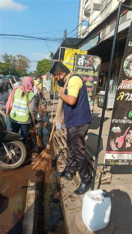 ? พช.นครพนม ร่วมกิจกรรมทำความสะอาด ตามกิจกรรม “หน้าบ้าน น่ามอง นครพนมสวย เราช่วยกัน” ครั้งที่ 5
