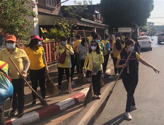 ? พช.นครพนม ร่วมกิจกรรมทำความสะอาด ตามกิจกรรม “หน้าบ้าน น่ามอง นครพนมสวย เราช่วยกัน” ครั้งที่ 5