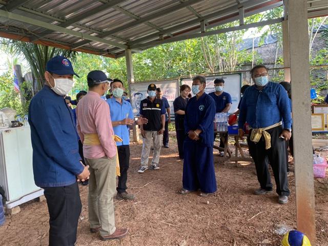 หัวหน้าผู้ตรวจราชการกรมการพัฒนาชุมชน ลงพื้นที่ตรวจติดตามการดำเนินงานผู้นำการเปลี่ยนแปลงพื้นที่ “โคก หนอง นา โมเดล” อำเภอปลาปาก จังหวัดนครพนม
