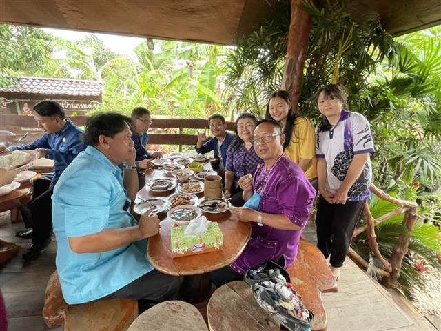 พช.นครพนม ยกทัพขับเคลื่อนโครงการ ”เยือนถิ่น กินนอน เล่าขานตำนานพัฒนาชุมชน” พื้นที่อำเภอนาหว้า