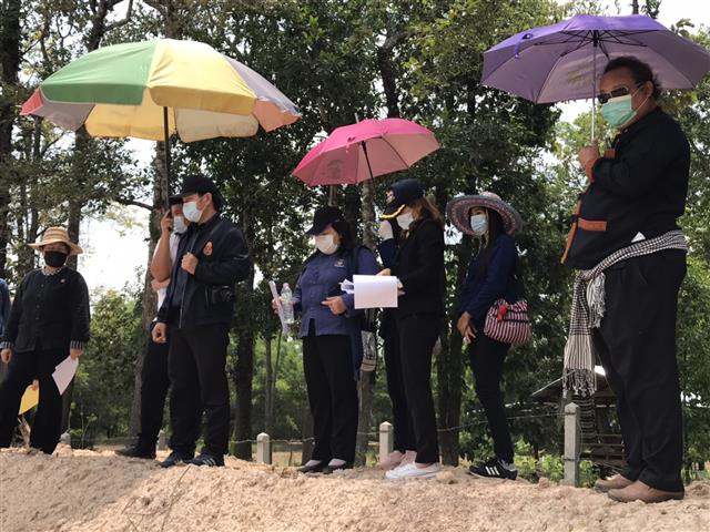 พช.นครพนม ผนึกกำลังกับสำนักงาน ป.ป.ช. ประจำจังหวัด ร่วมเฝ้าระวังและติดตามในลักษณะของการลงพื้นที่เยี่ยมเยียนให้คำแนะนำการดำเนินโครงการพัฒนาพื้นที่ต้นแบบการพัฒนาคุณภาพชีวิตตามหลักทฤษฎีใหม่ประยุกต์สู่ “โคก หนอง นา พช.” ให้มีประสิทธิภาพโปร่งใส ตรวจสอบได้