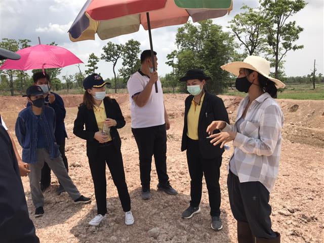 พช.นครพนม ผนึกกำลังกับสำนักงาน ป.ป.ช. ประจำจังหวัด ร่วมเฝ้าระวังและติดตามในลักษณะของการลงพื้นที่เยี่ยมเยียนให้คำแนะนำการดำเนินโครงการพัฒนาพื้นที่ต้นแบบการพัฒนาคุณภาพชีวิตตามหลักทฤษฎีใหม่ประยุกต์สู่ “โคก หนอง นา พช.” ให้มีประสิทธิภาพโปร่งใส ตรวจสอบได้