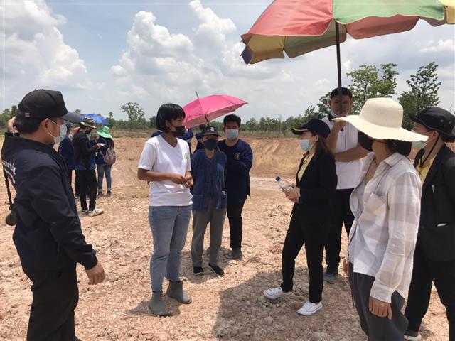 พช.นครพนม ผนึกกำลังกับสำนักงาน ป.ป.ช. ประจำจังหวัด ร่วมเฝ้าระวังและติดตามในลักษณะของการลงพื้นที่เยี่ยมเยียนให้คำแนะนำการดำเนินโครงการพัฒนาพื้นที่ต้นแบบการพัฒนาคุณภาพชีวิตตามหลักทฤษฎีใหม่ประยุกต์สู่ “โคก หนอง นา พช.” ให้มีประสิทธิภาพโปร่งใส ตรวจสอบได้