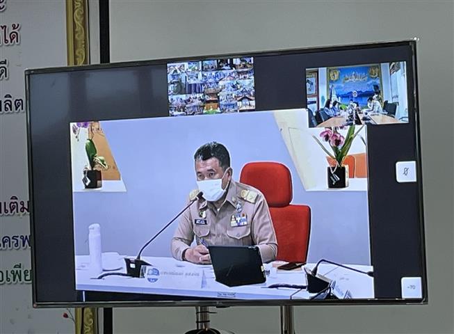 พช.นครพนม ร่วมรับฟังการประชุมกรมการพัฒนาชุมชน ครั้งที่ 6/2564 ผ่านระบบวีดีทัศน์ทางไกล (Video Conference)