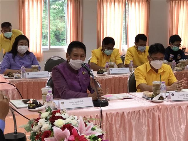 พช.นครพนม จับมือกับศาลเยาวชนและครอบครัวจังหวัดนครพนม เร่งสร้างพื้นที่เรียนรู้ตามโครงการ “โคก หนอง นา แห่งน้ำใจและความหวัง เพิ่มพลังใจเยาวชนเมืองศรีโคตรบูรณ์”