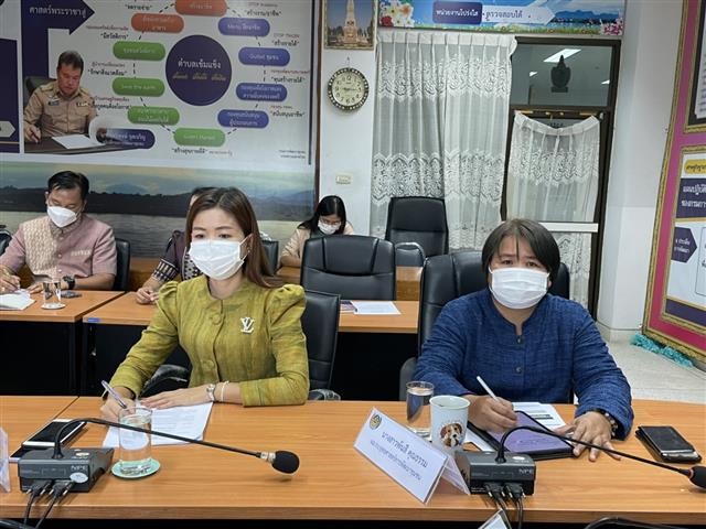 พช.นครพนม ร่วมรับฟังการประชุมกรมการพัฒนาชุมชน ครั้งที่ 8/2564 ผ่านระบบ Zoom Cloud Meeting