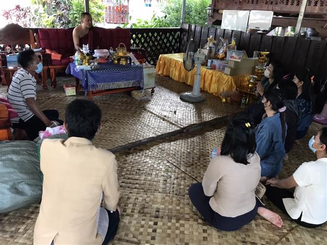 พช.นครพนม ต่อยอดขยายผล “โครงการ โคก หนองนา วัดประชารัฐสร้างสุข”
