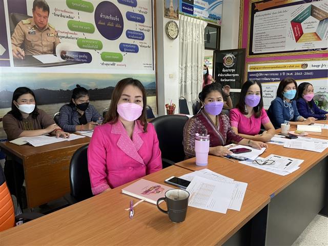 พช.นครพนม ประชุม Morning Brief ผู้อำนวยการกลุ่มงาน นักวิชาการพัฒนาชุมชนและเจ้าหน้าที่ทุกคนในการขับเคลื่อนงานพัฒนาชุมชน ไตรมาส 4 ประจำปี 2564