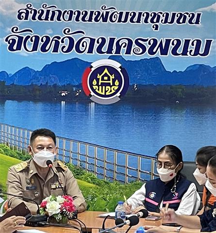 พช.นครพนม ร่วมเป็นสักขีพยานการคัดเลือกคณะกรรมการพัฒนาสตรีจังหวัด (กพสจ.)
