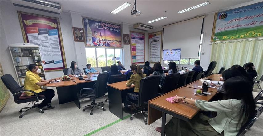 พช.นครพนม ร่วมรับฟังการประชุมมอบนโยบายและแนวทางการขับเคลื่อนงานพัฒนาชุมชน ประจำปีงบประมาณ 2565
