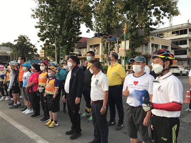 พช.นครพนม กระตุ้นการท่องเที่ยวเชิงสุขภาพ ร่วมกิจกรรม”ปั่นจักรยานชายโขง”