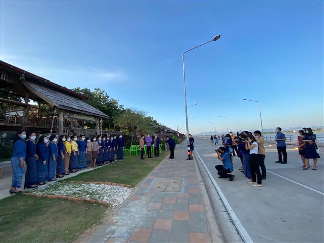 พ่อเมืองนครพนม นำทัพเดินหน้าส่งเสริมการใช้และสวมใส่ผ้าไทย ตามพระดำริสมเด็จพระเจ้าลูกเธอ เจ้าฟ้าสิริวัณณวรี นารีรัตนราชกัญญา “ผ้าไทยใส่ให้สนุก” และตามมติคณะรัฐมนตรี เมื่อวันที่ 9 มิถุนายน 2563