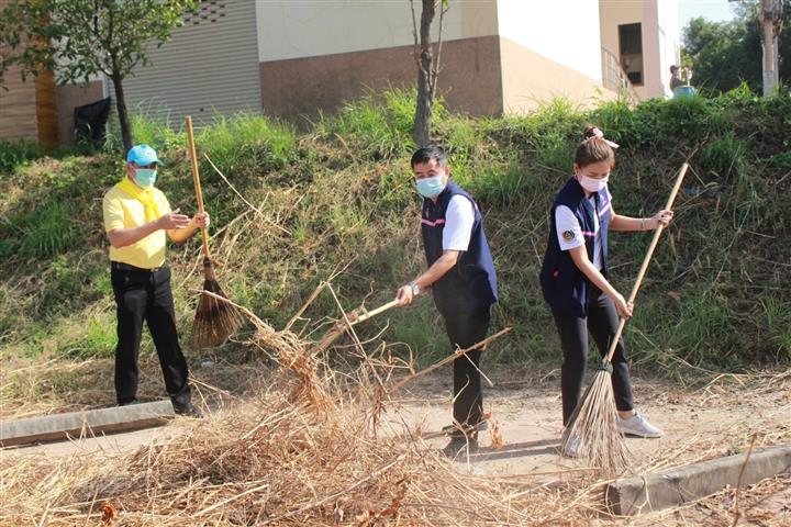 พ่อเมืองนครพนม พาทำกิจกรรมจิตอาสา “Big Cleaning Day เขตพัฒนาเศรษฐกิจพิเศษนครพนม”