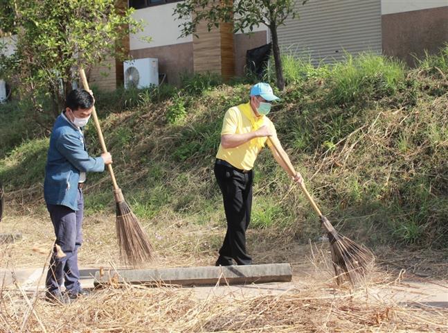 พ่อเมืองนครพนม พาทำกิจกรรมจิตอาสา “Big Cleaning Day เขตพัฒนาเศรษฐกิจพิเศษนครพนม”