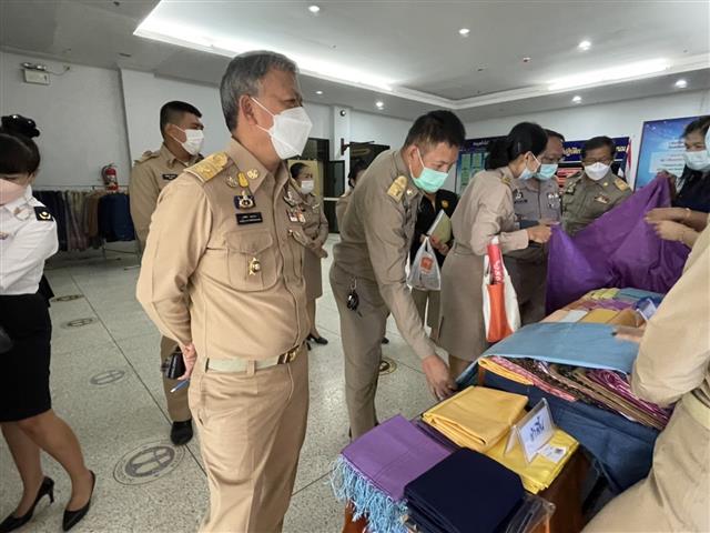 จังหวัดนครพนม สนองปณิธาน เจ้าฟ้าสิริวัณณวรีฯ จัดพิธีแบบลายผ้าบาติกพระราชทาน