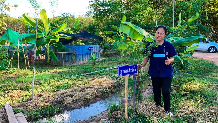 ผู้ว่าฯ นครพนม นำชื่นชมความสำเร็จการพัฒนาศูนย์เรียนรู้ทฤษฎีใหม่ ประยุกต์สู่ “โคก หนอง นา โมเดล” แก้แล้งแก้น้ำท่วม หนุนพัฒนาคุณภาพชีวิตครัวเรือน “ชีวิตมั่นคง ครอบครัวมั่งคั่ง ชุมชนยั่งยืน”