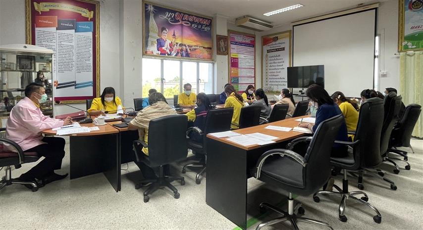 พช.นครพนม ประชุม afternoon Brief ผู้อำนวยการกลุ่มงาน นักวิชาการพัฒนาชุมชนจังหวัดทุกคน ขับเคลื่อนงานพัฒนาชุมชน
