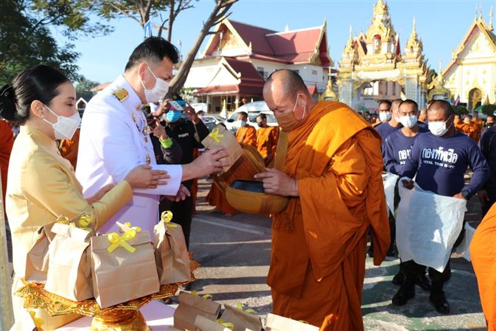 พช.นครพนม ร่วมพิธีเนื่องในวันคล้ายวันพระบรมราชสมภพ พระบาทสมเด็จพระบรมชนกาธิเบศร มหาภูมิพลอดุลยเดชมหาราช บรมนาถบพิตร วันชาติ และวันพ่อแห่งชาติ 5 ธันวาคม 2564