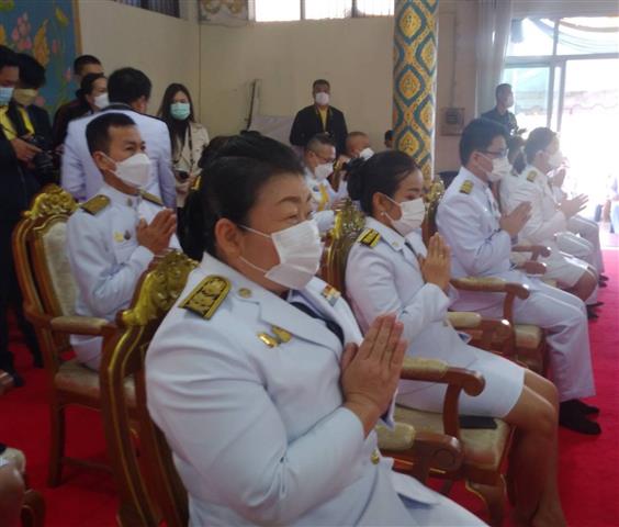 พช.นครพนม ร่วมพิธีเนื่องในวันคล้ายวันพระบรมราชสมภพ พระบาทสมเด็จพระบรมชนกาธิเบศร มหาภูมิพลอดุลยเดชมหาราช บรมนาถบพิตร วันชาติ และวันพ่อแห่งชาติ 5 ธันวาคม 2564