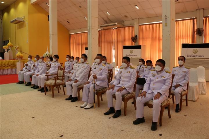 พช.นครพนม ร่วมพิธีมอบหนังสือพระราชทาน สารานุกรมไทยสำหรับเยาวชน โดยพระราชประสงค์ ในพระบาทสมเด็จพระบรมชนกาธิเบศร มหาภูมิพลอดุลยเดชมหราช บรมนาถบพิตร เล่ม 42