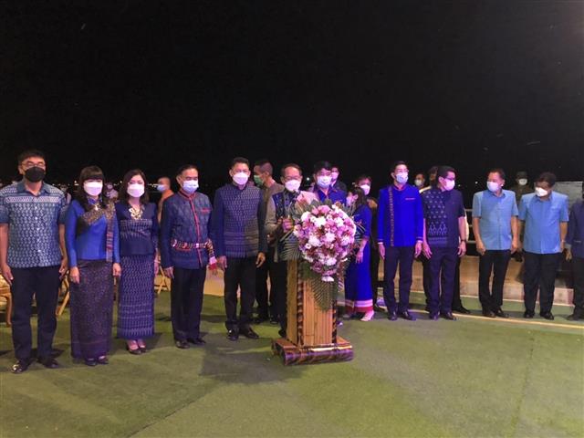 ผู้ว่าฯ นครพนม ส่งเสริมและกระตุ้นเศรษฐกิจการท่องเที่ยว จัดงาน“Nakhon Phanom Winter Festival” ตอน สายลมแห่งความทรงจำ