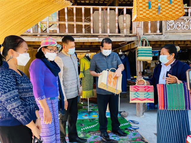 ผู้ตรวจราชการกรมการพัฒนาชุมชน ลงพื้นที่ตรวจราชการพื้นที่จังหวัดนครพนม