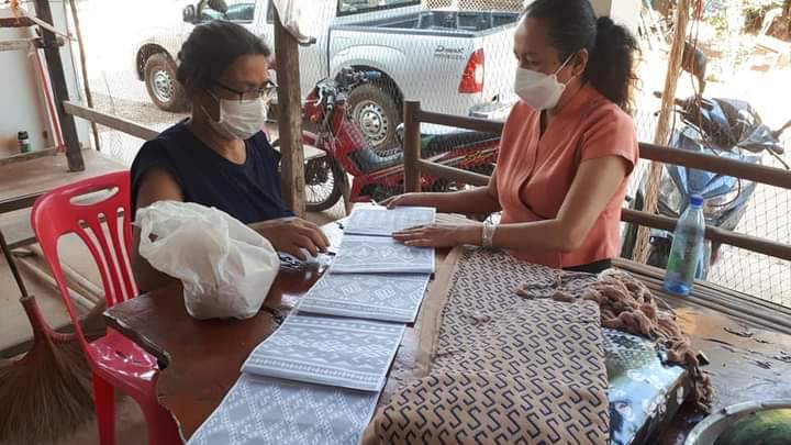 กระทรวงมหาดไทยและสมาคมแม่บ้านมหาดไทย จัดพิธีมอบแบบลายผ้าขิดพระราชทาน “ผ้าขิดลายนารีรัตนราชกัญญา” ให้แก่ผู้ว่าราชการจังหวัดและประธานแม่บ้านมหาดไทยจังหวัดทุกจังหวัด