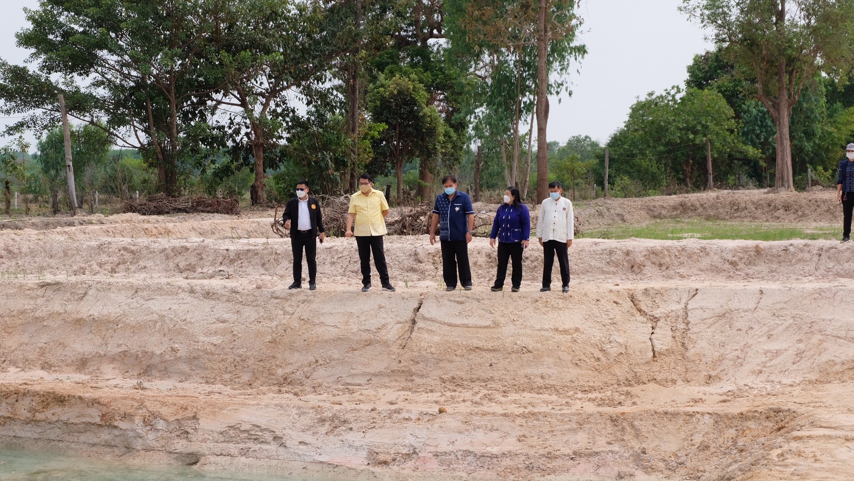 ผู้ตรวจราชการกรมการพัฒนาชุมชน เขตตรวจราชการที่ 11 ลงพื้นที่ติดตามผลการดำเนินงานขับเคลื่อนงานพัฒนาชุมชนจังหวัดนครพนม ประจำเดือน มีนาคม 2565