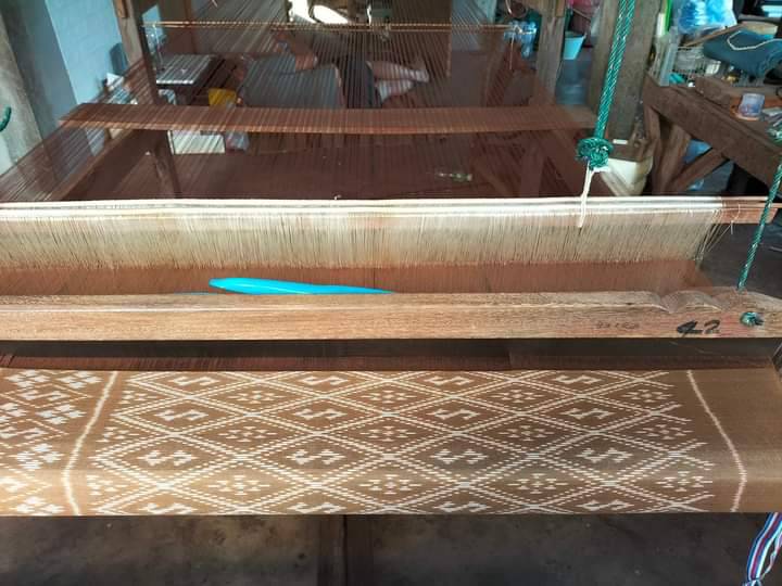 จังหวัดนครพนม เร่งส่งเสริมการทอผ้าลายพระราชทาน “ผ้าขิดลายนารีรัตนราชกัญญา”
