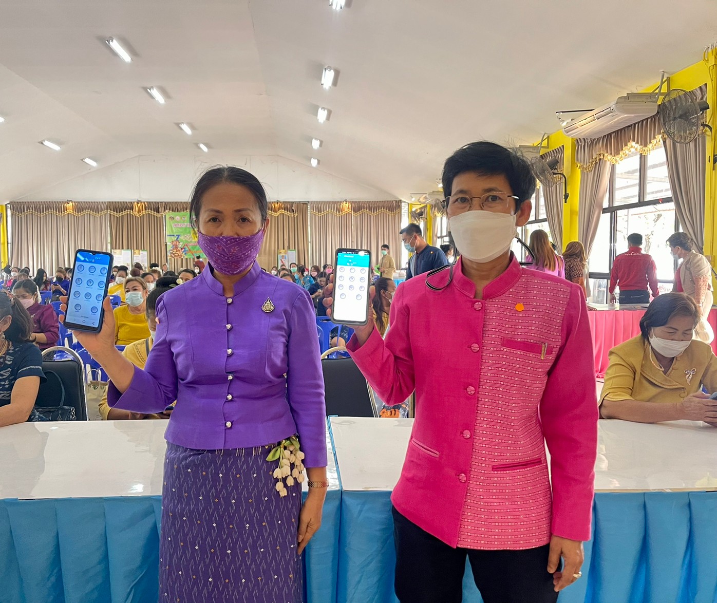 พช.นครพนม เผยแพร่ ประชาสัมพันธ์ Application “CDD พกพา” และ “Click ชุมชน” แพลตฟอร์มบริการดิจิทัลอัจฉริยะที่รู้ทุกเรื่องของ พช. เพื่อเป็นของขวัญแก่ประชาชน และนำมาวางแผนพัฒนาคุณภาพชีวิตฯ