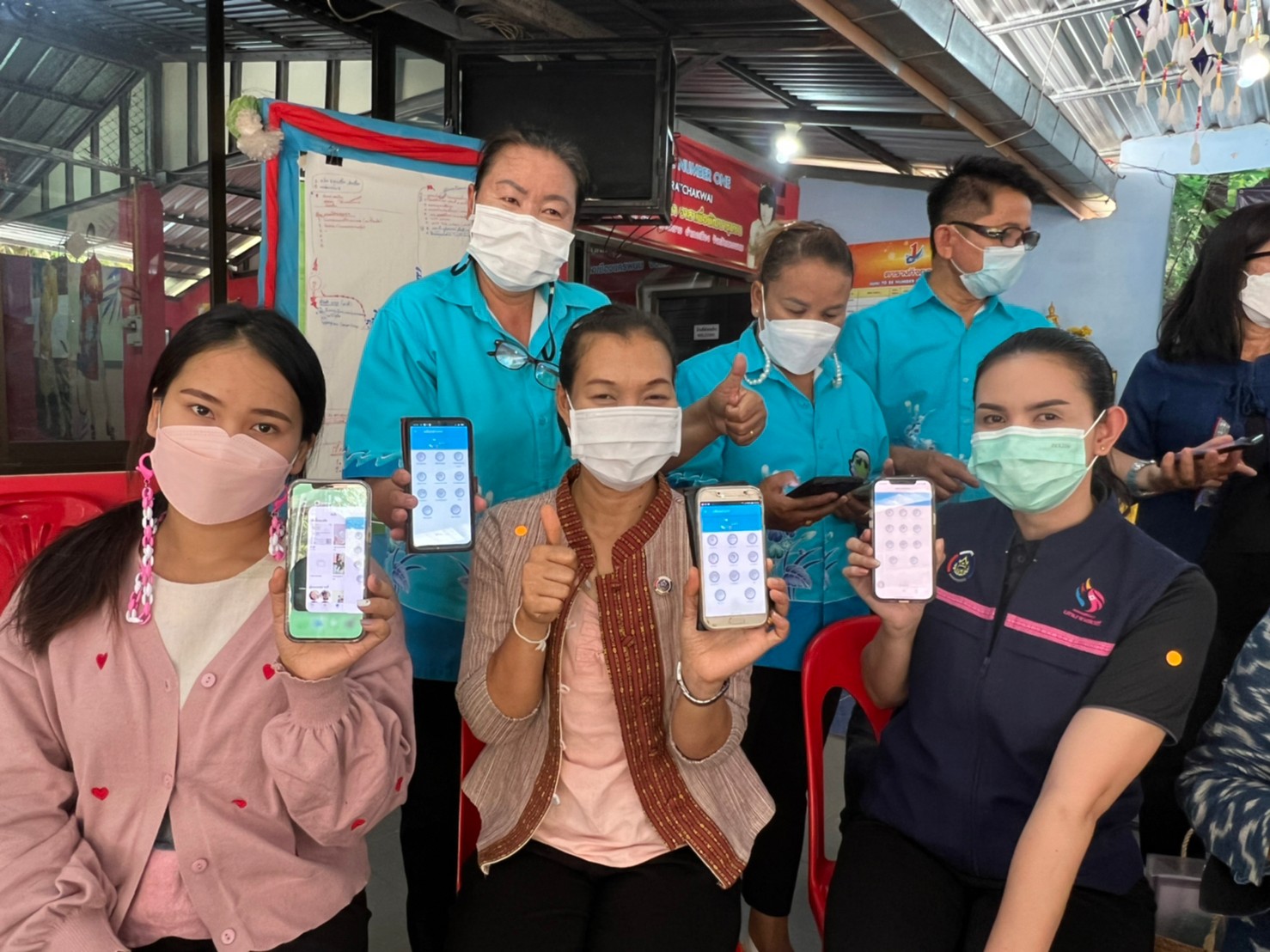 พช.นครพนม เผยแพร่ ประชาสัมพันธ์ Application “CDD พกพา” และ “Click ชุมชน” แพลตฟอร์มบริการดิจิทัลอัจฉริยะที่รู้ทุกเรื่องของ พช. เพื่อเป็นของขวัญแก่ประชาชน และนำมาวางแผนพัฒนาคุณภาพชีวิตฯ