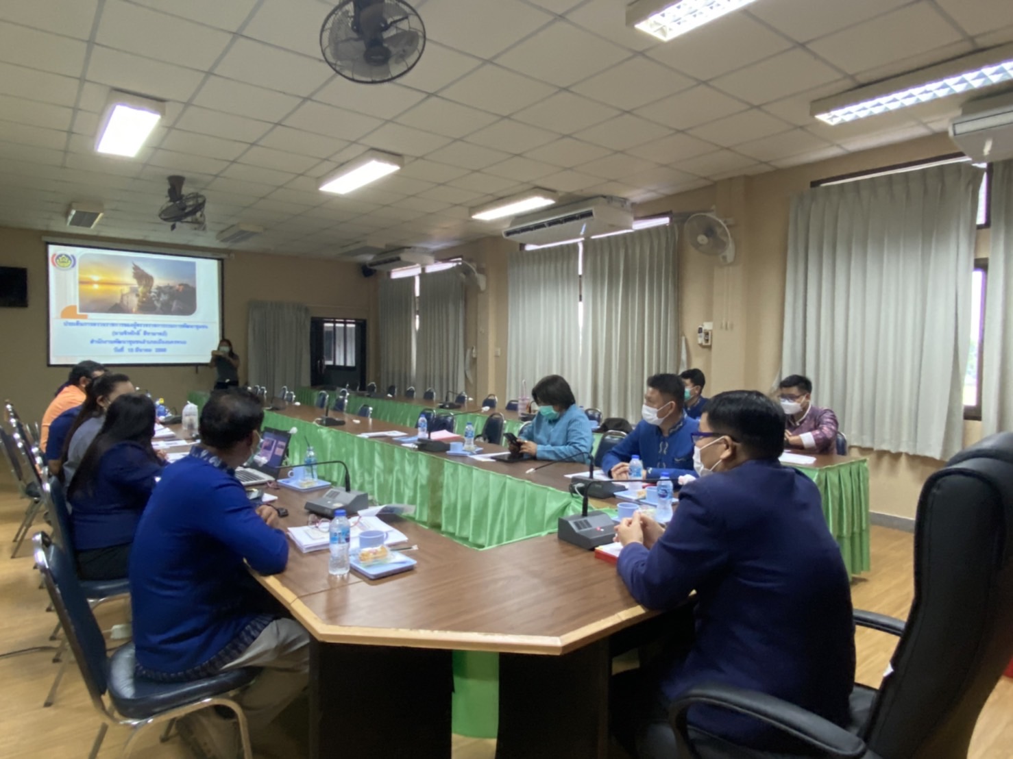 ผู้ตรวจราชการกรมการพัฒนาชุมชน เขตตรวจราชการที่ 11 ลงพื้นที่ติดตามผลการดำเนินงานขับเคลื่อนงานพัฒนาชุมชนจังหวัดนครพนม ประจำเดือน มีนาคม 2565