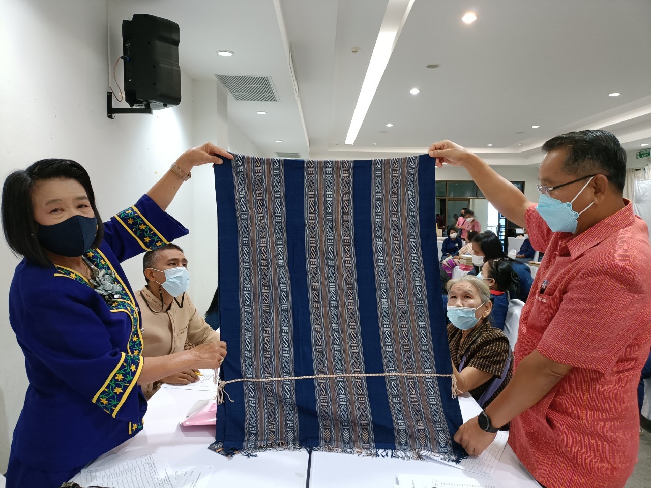 นครพนม คึกคัก คัดสรร OTOP ปี 2565