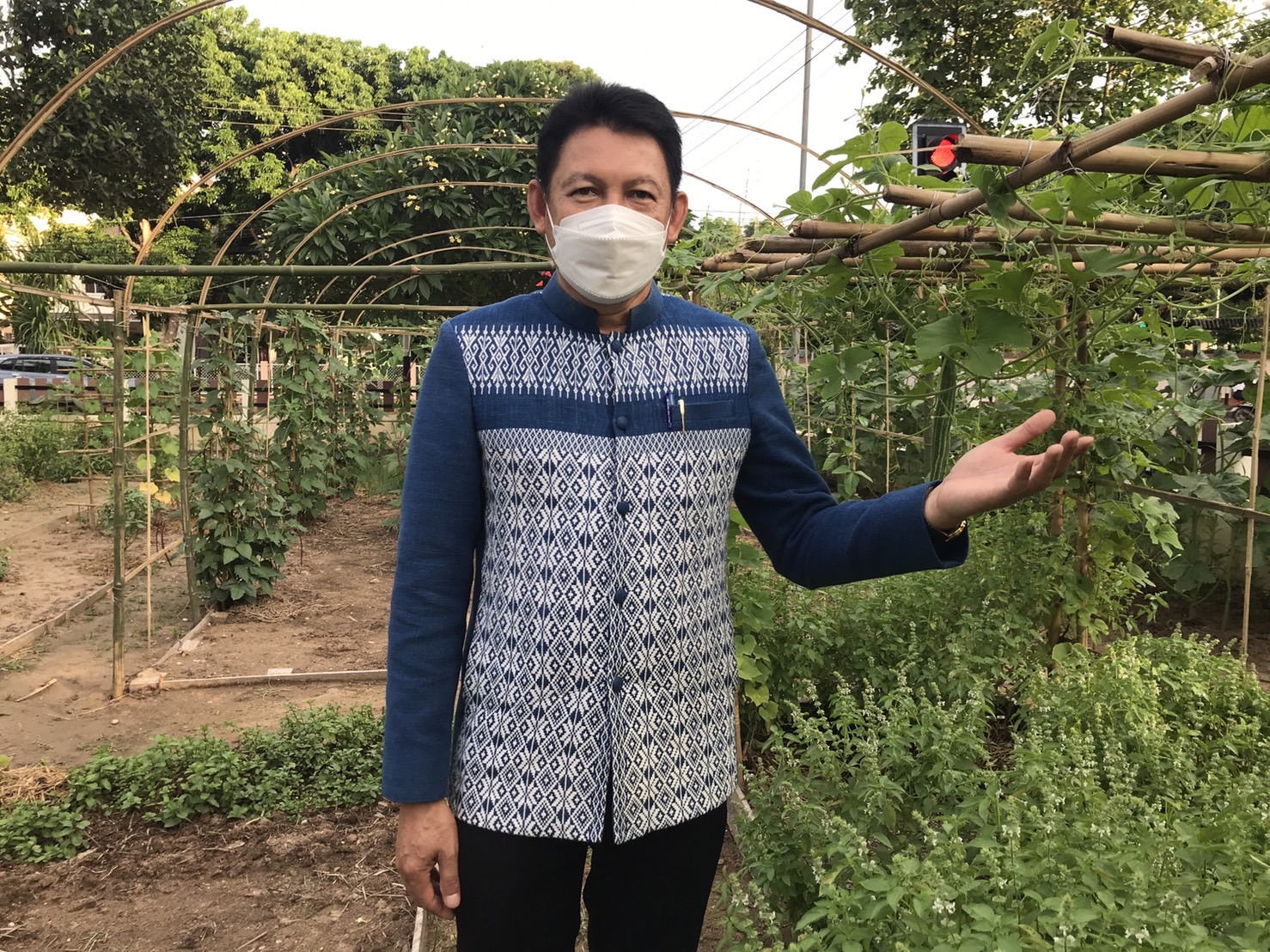 “พ่อเมืองนครพนม ต้นแบบที่เห็นจริง” น้อมนำแนวพระราชดำริสมเด็จพระกนิษฐาธิราชเจ้า กรมสมเด็จพระเทพรัตนราชสุดาฯ สยามบรมราชกุมารี สร้างความมั่นคงทางอาหาร “โครงการบ้านนี้มีรัก ปลูกผักกินเอง” และการขับเคลื่อนกิจกรรมปลูกพืชผักสวนครัวเพื่อสร้างความมั่นคงทางอาหาร