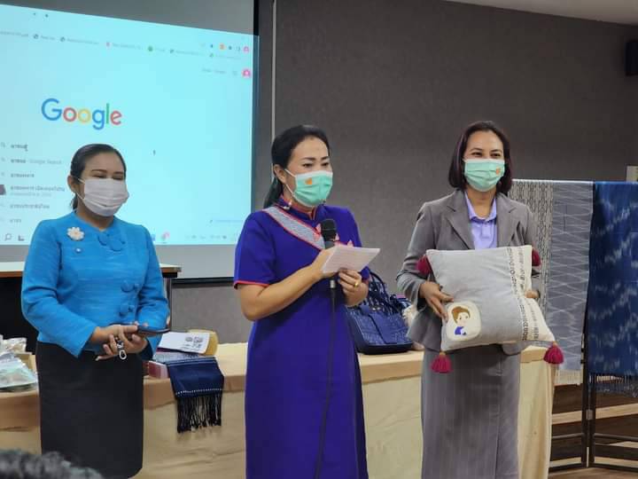 พช.นครพนม จับมือภาครัฐ ภาคเอกชน และมหาวิทยาลัยนครพนม ยกระดับการพัฒนา OTOP ตามโครงการส่งเสริมกระบวนการเครือข่ายองค์ความรู้ KBO (Knowledge-Based OTOP)