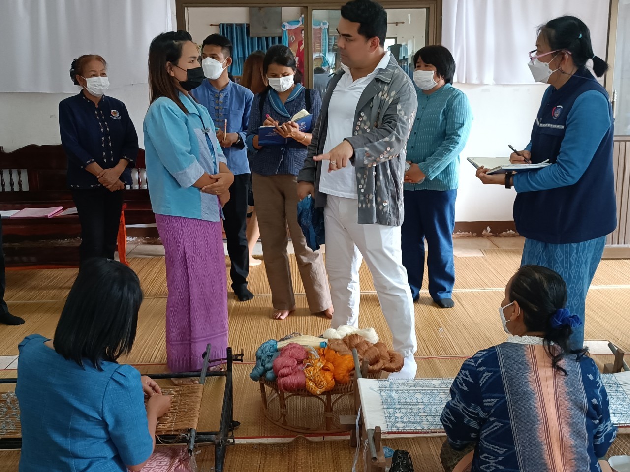 ปลัดกระทรวงมหาดไทย สืบสานพระราชปณิธาน “นาหว้าโมเดล” ในโอกาสครบรอบ 50 ปี โครงการศิลปาชีพ เฉลิมพระเกียรติสมเด็จพระนางเจ้าสิริกิติ์ พระบรมราชินีนาถ พระบรมราชชนนีพันปีหลวง ในโอกาสทรงเจริญพระชนมพรรษา ครบ 90 พรรษา และในโอกาสครบรอบ 50 ปี ของศูนย์ศิลปาชีพ