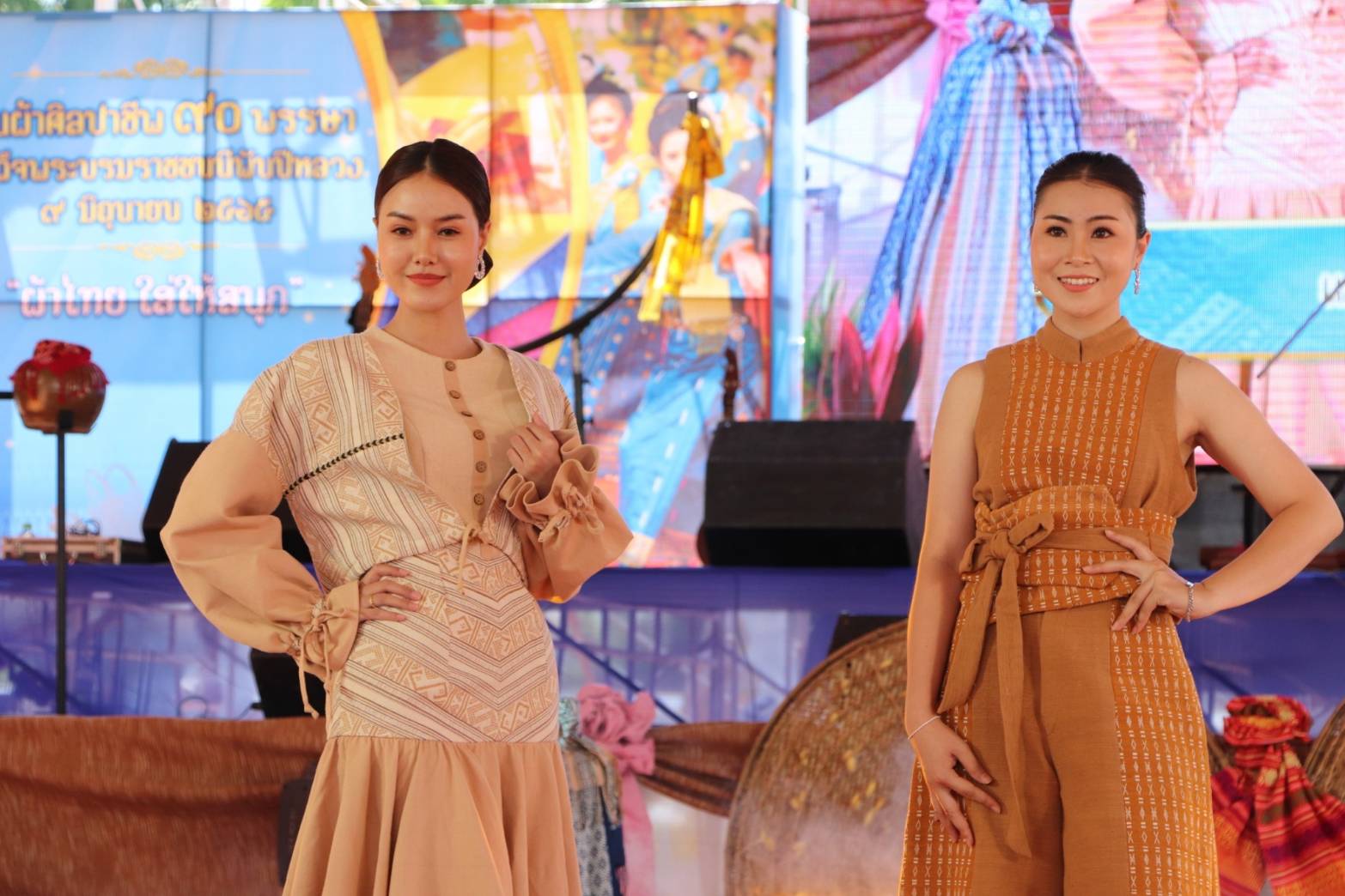 กรมการพัฒนาชุมชน จับมือ กรมประชาสัมพันธ์ รุกขับเคลื่อนการประชาสัมพันธ์ผ้าศิลปาชีพเฉลิมพระเกียรติ 90 พรรษา สมเด็จพระบรมราชชนนีพันปีหลวง