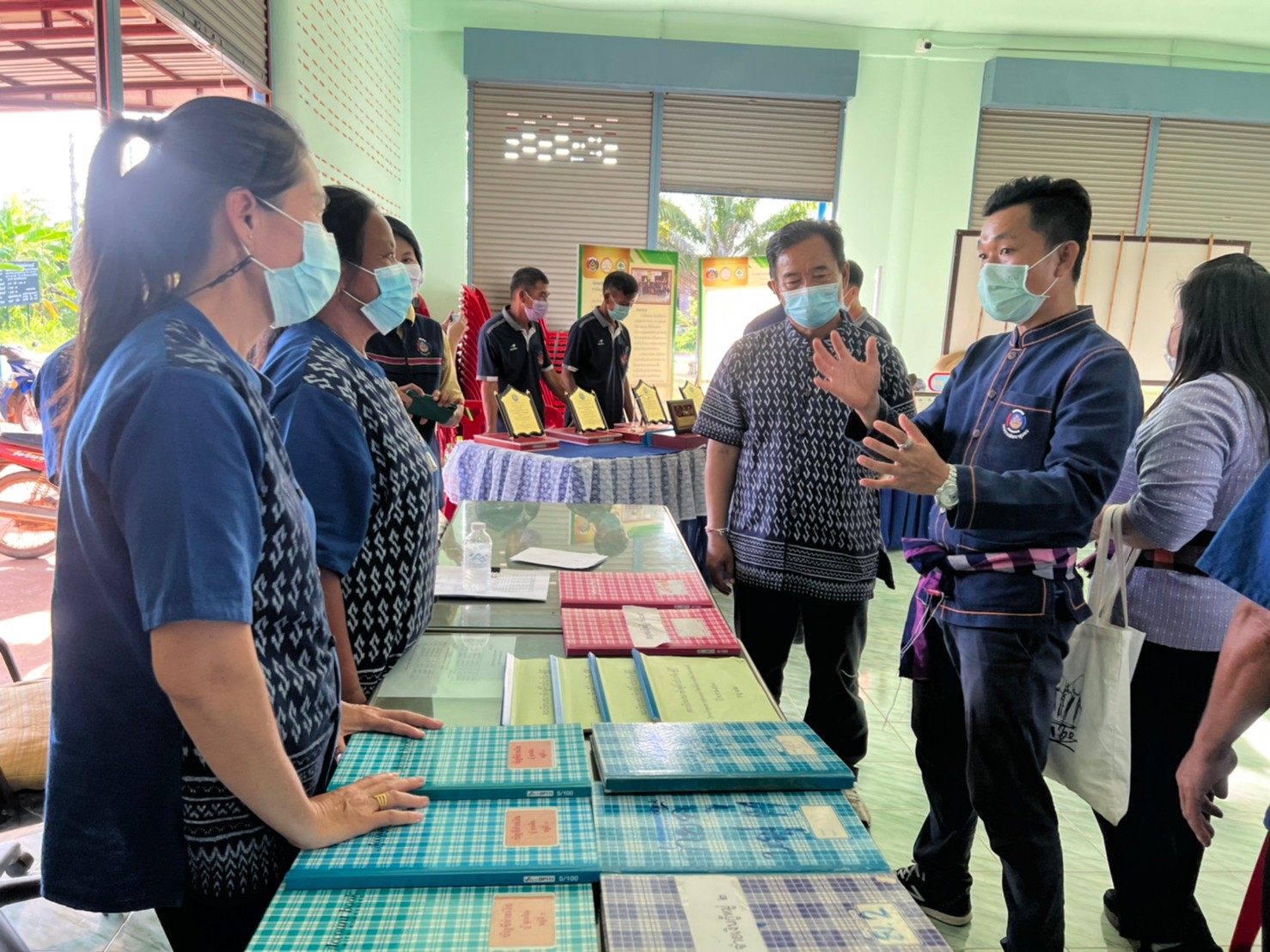 พช.นครพนม คัดสรรกิจกรรมพัฒนาชุมชนดีเด่นระดับจังหวัด ปี 2565 รอบกลั่นกรอง