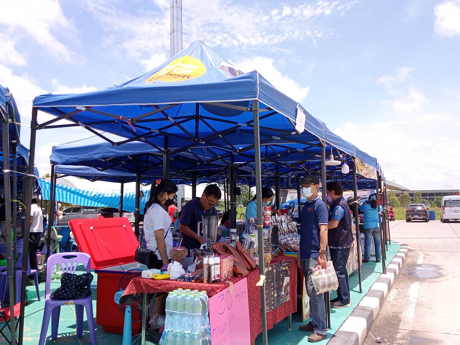 OTOP นครพนม เสริมทัพ วิ่งข้ามโขง นครพนม-คำม่วน มาราธอน 2565